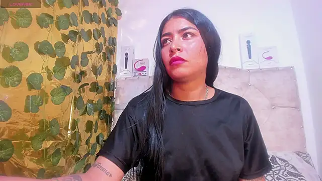 Snapshot of cristalconnorr chatting on 8, 11, 2025 cristalconnorr online show from 8, 11, 2025