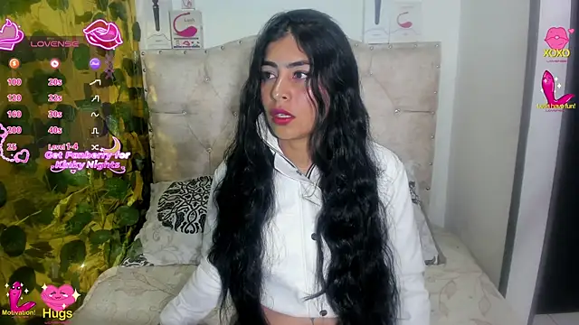 Snapshot of cristalconnorr chatting on 14, 11, 2025 cristalconnorr online show from 14, 11, 2025