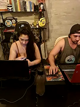 Snapshot of CoelhinhaGostosa chatting on 26, 10, 2025 CoelhinhaGostosa online show from 26, 10, 2025