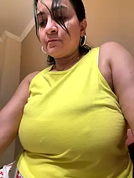 paulinaDiaz1 online show from 1, 12, 2024