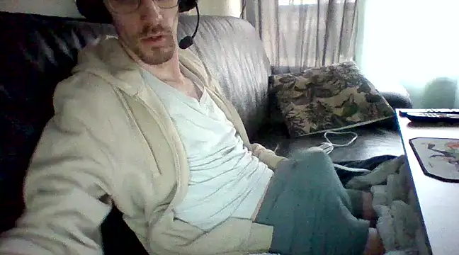 Snapshot of passif520 chatting on 10, 3, 2025 passif520 online show from 10, 3, 2025