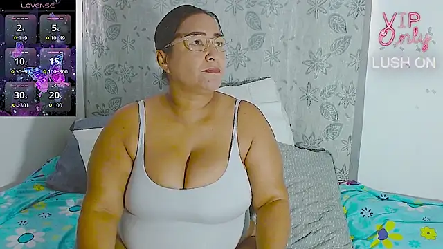 Snapshot of sexy_hot_carol chatting on 21, 6, 2026 sexy hot carol online show from 21, 6, 2026