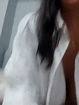 Snapshot of melosunuzz chatting on 18, 5, 2026 melosunuzz online show from 18, 5, 2026