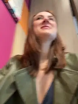 Dina Tease online show from 18, 4, 2026