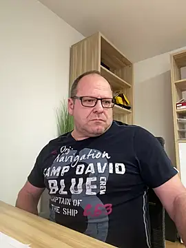 coupleLatinaLovers online show from 12, 12, 2024