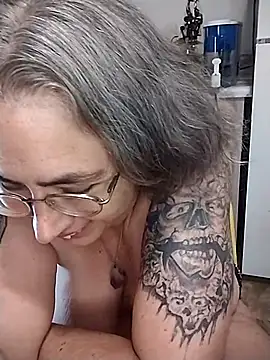 GraceHenderson online show from 4, 3, 2025