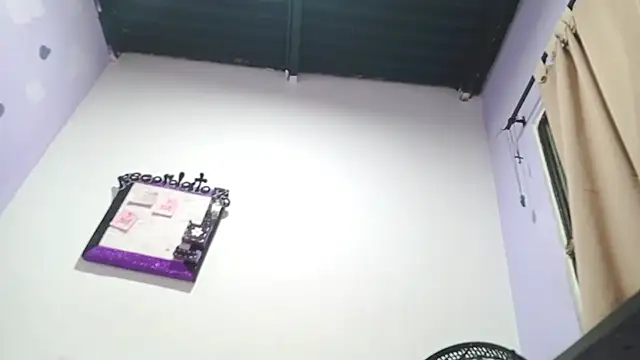 PetiteIvoryQueen19 online show from 27, 12, 2024