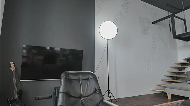 Snapshot of vinylstore chatting on 21, 3, 2025 vinylstore online show from 21, 3, 2025