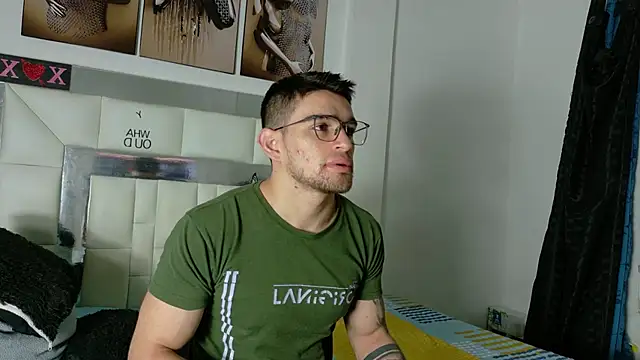 Sexy Alejandro  online show from 13, 2, 2025