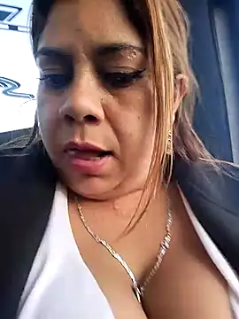 Laura-Hernandez online show from 9, 1, 2025