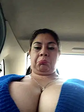 Snapshot of Laura-Hernandez chatting on 10, 3, 2026 Laura-Hernandez online show from 10, 3, 2026