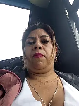 Snapshot of Laura-Hernandez chatting on 21, 3, 2026 Laura-Hernandez online show from 21, 3, 2026
