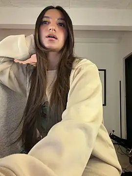 Snapshot of aly_golden_ chatting on 9, 5, 2026 aly golden online show from 9, 5, 2026