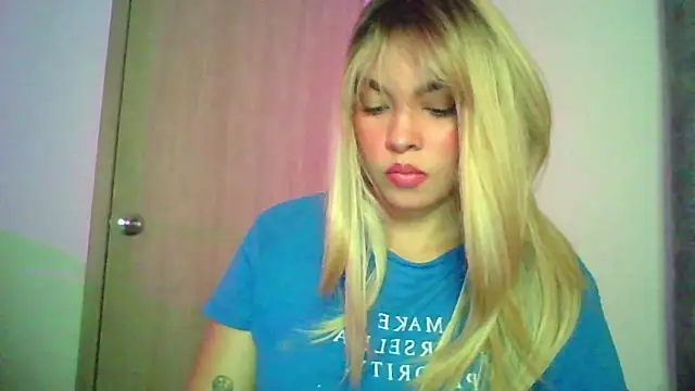 Kiri Cutee online show from 9, 10, 2025