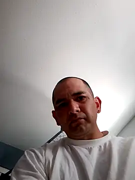 Snapshot of NewKing100 chatting on 11, 2, 2025 NewKing100 online show from 11, 2, 2025