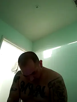 Snapshot of NewKing100 chatting on 24, 2, 2025 NewKing100 online show from 24, 2, 2025