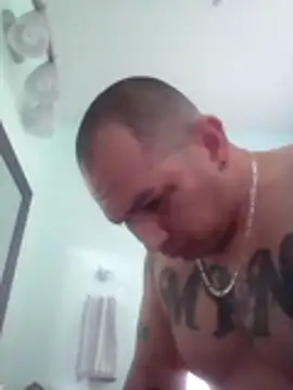 Snapshot of NewKing100 chatting on 14, 10, 2025 NewKing100 online show from 14, 10, 2025