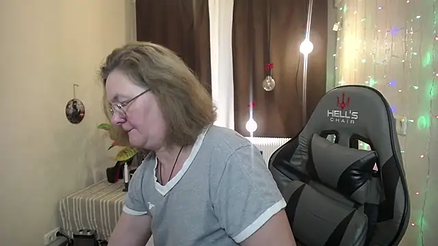 HolyMilfa online show from 26, 1, 2025