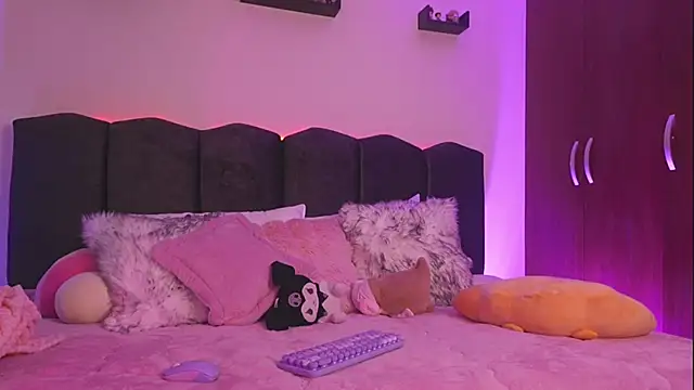 Snapshot of Lilou_albrecht chatting on 24, 2, 2026 Lilou albrecht online show from 24, 2, 2026