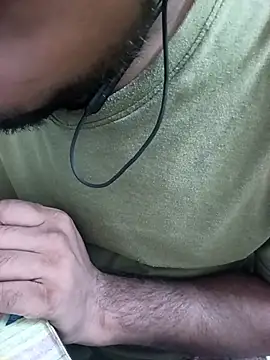 Snapshot of Hot_boy_Rudra chatting on 10, 9, 2025 Hot boy Rudra online show from 10, 9, 2025