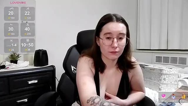 Snapshot of Kinkycouple1789 chatting on 27, 12, 2024 Kinkycouple1789 online show from 27, 12, 2024