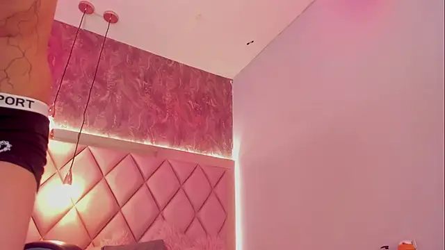 megan 100 online show from 14, 4, 2026