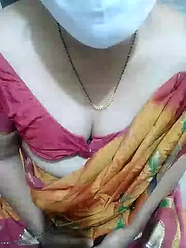 Snapshot of aliseanu chatting on 21, 12, 2024 aliseanu online show from 21, 12, 2024