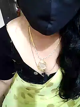 Snapshot of aliseanu chatting on 14, 1, 2025 aliseanu online show from 14, 1, 2025