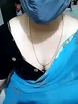 Snapshot of aliseanu chatting on 18, 1, 2025 aliseanu online show from 18, 1, 2025