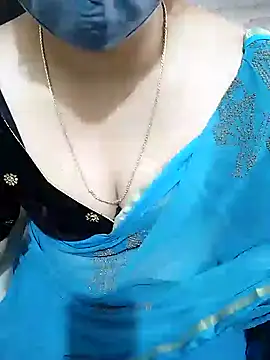 Snapshot of aliseanu chatting on 18, 1, 2025 aliseanu online show from 18, 1, 2025