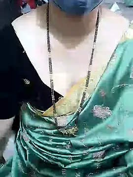 Snapshot of aliseanu chatting on 19, 1, 2025 aliseanu online show from 19, 1, 2025