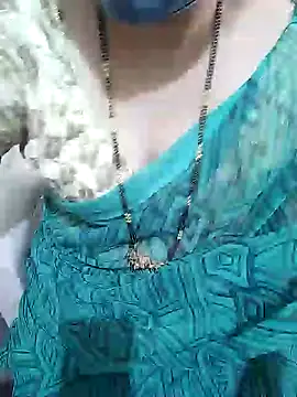 Snapshot of aliseanu chatting on 29, 1, 2025 aliseanu online show from 29, 1, 2025