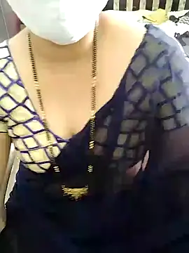 Snapshot of aliseanu chatting on 2, 2, 2025 aliseanu online show from 2, 2, 2025