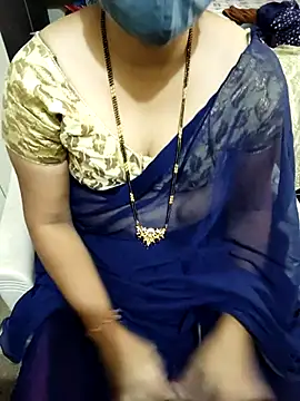 Snapshot of aliseanu chatting on 1, 3, 2025 aliseanu online show from 1, 3, 2025