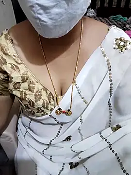 Snapshot of aliseanu chatting on 11, 3, 2025 aliseanu online show from 11, 3, 2025