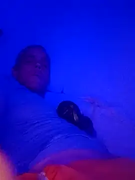 Snapshot of sexsuchti80 chatting on 1, 10, 2025 sexsuchti80 online show from 1, 10, 2025