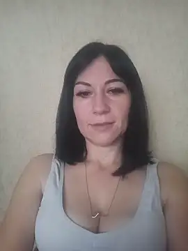 Snapshot of FireLily332 chatting on 28, 12, 2024 FireLily332 online show from 28, 12, 2024