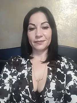 Snapshot of FireLily332 chatting on 17, 1, 2025 FireLily332 online show from 17, 1, 2025