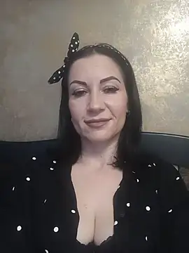 Snapshot of FireLily332 chatting on 26, 1, 2025 FireLily332 online show from 26, 1, 2025