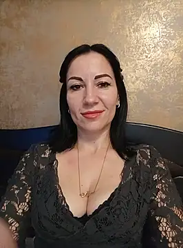 Snapshot of FireLily332 chatting on 7, 2, 2025 FireLily332 online show from 7, 2, 2025