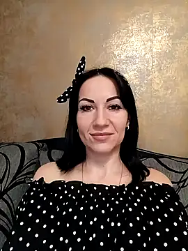 Snapshot of FireLily332 chatting on 5, 3, 2025 FireLily332 online show from 5, 3, 2025
