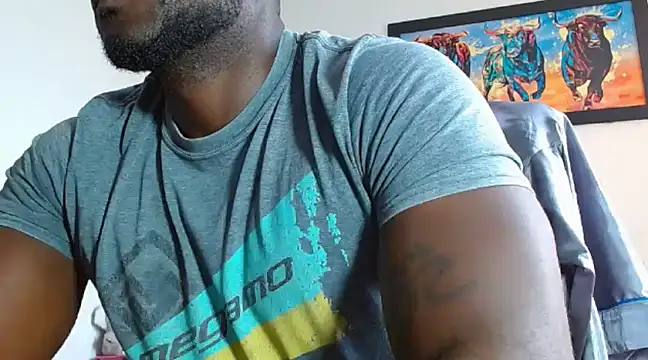 Snapshot of mikekingcum chatting on 15, 3, 2025 mikekingcum online show from 15, 3, 2025