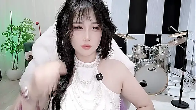 Vaness-a online show from 5, 10, 2025