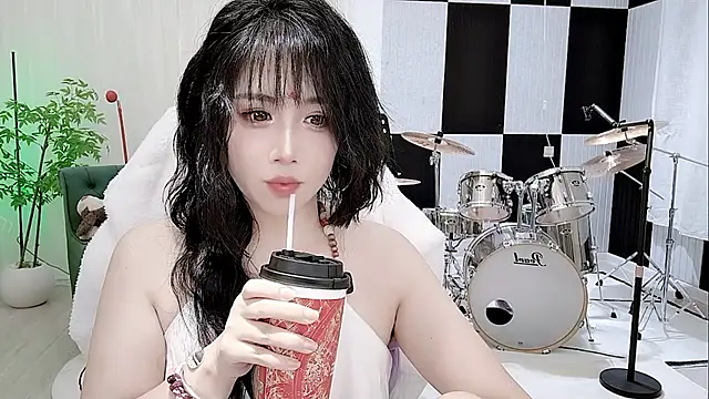 Vaness-a online show from 6, 10, 2025