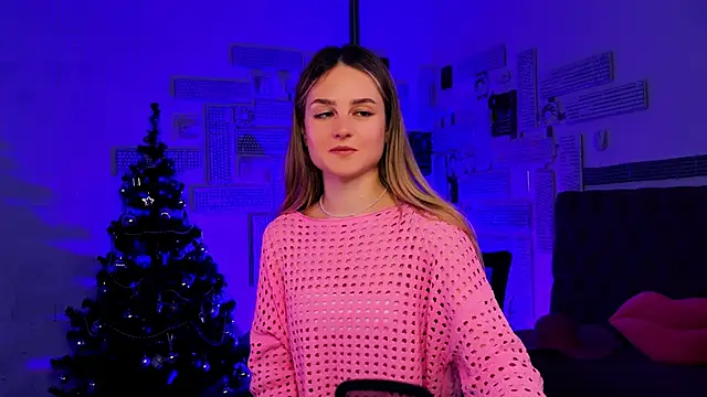 Snapshot of DeboraLarson chatting on 24, 1, 2025 DeboraLarson online show from 24, 1, 2025