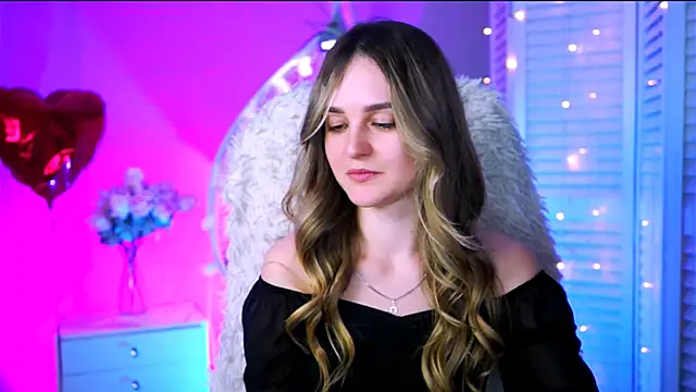 Snapshot of DeboraLarson chatting on 2, 3, 2025 DeboraLarson online show from 2, 3, 2025