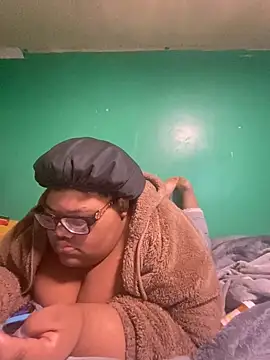 Snapshot of dondivax3 chatting on 8, 12, 2024 dondivax3 online show from 8, 12, 2024