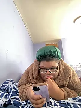 Snapshot of dondivax3 chatting on 28, 2, 2025 dondivax3 online show from 28, 2, 2025