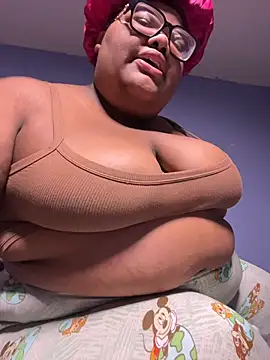 Snapshot of dondivax3 chatting on 22, 10, 2025 dondivax3 online show from 22, 10, 2025