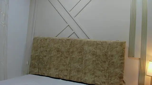 ashley  foxx  online show from 3, 10, 2025